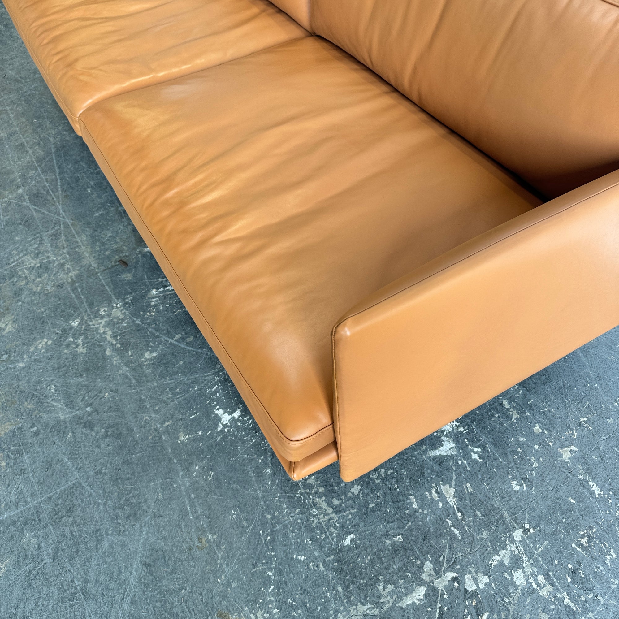 Design Within Reach Muuto Outline leather Sofa