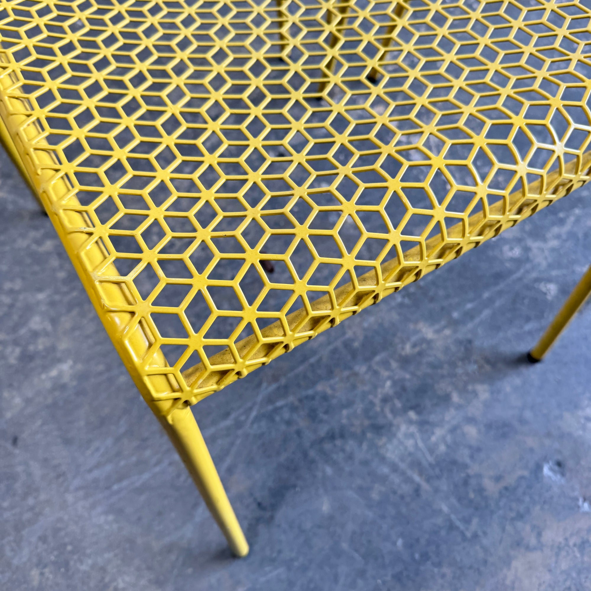 Blu Dot set of 6 Hot Mesh Chair