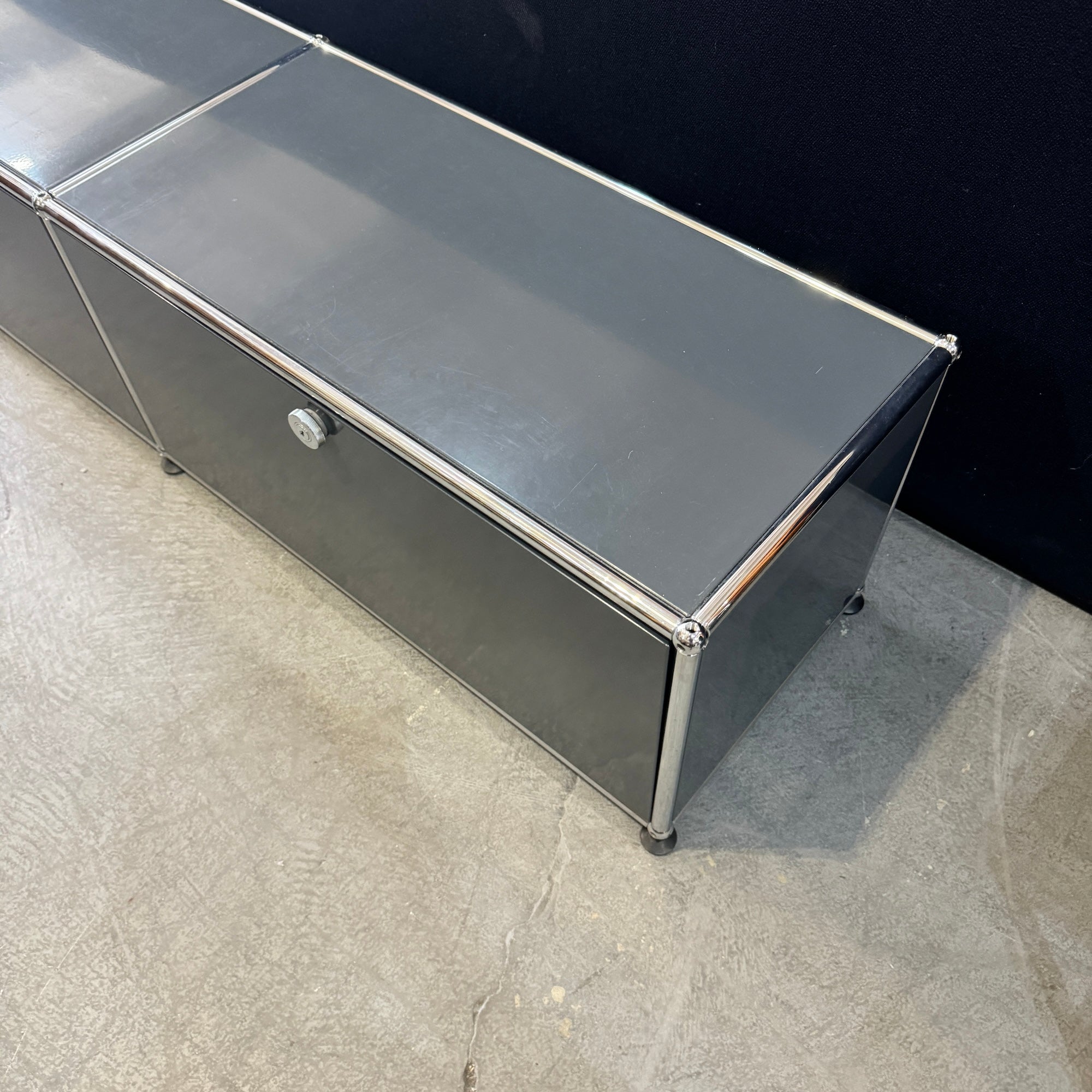 USM HALLER Low Media Console