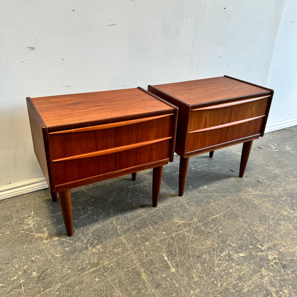 Danish Modern set of 2 Teak Nightstands with two drawer