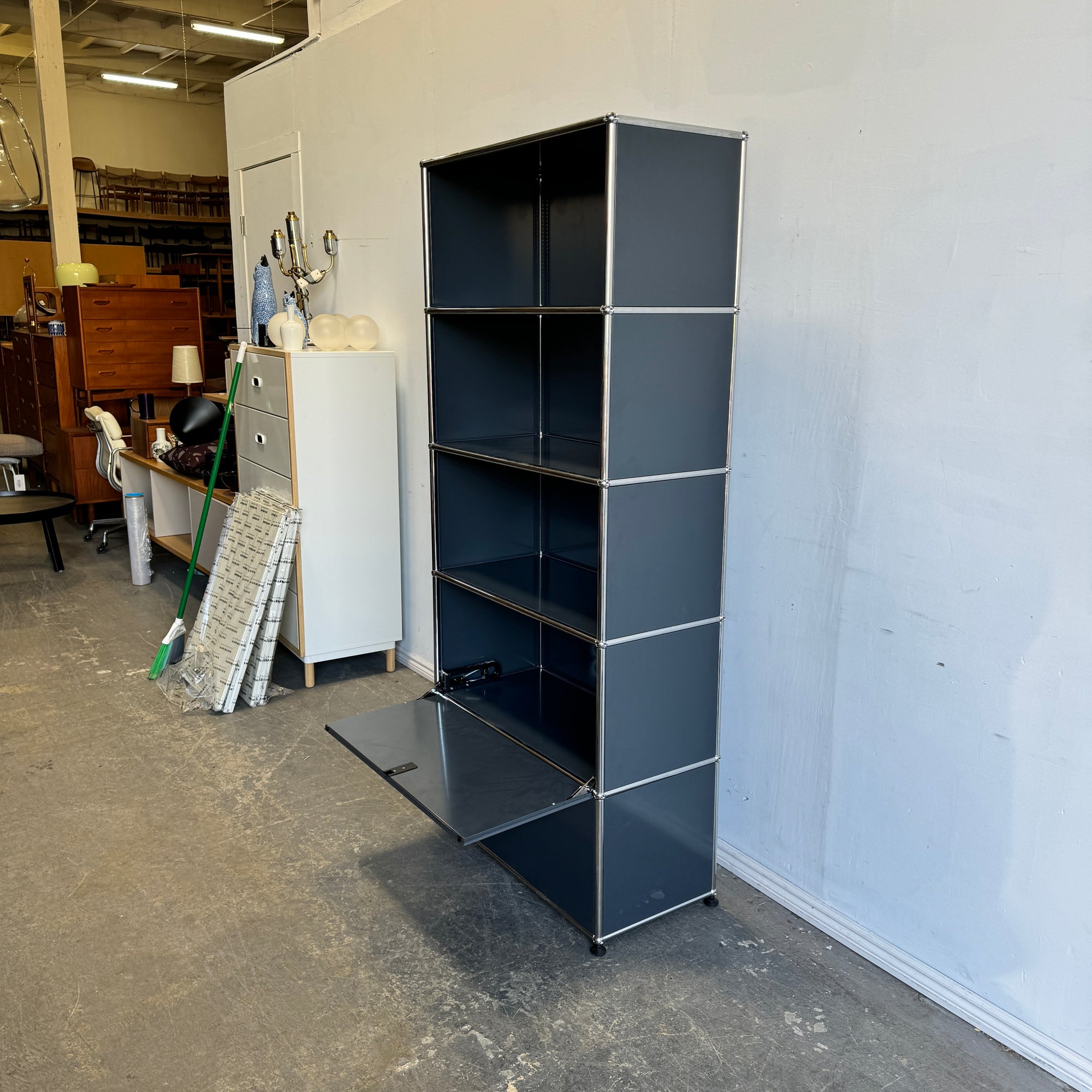 USM Haller Tall 5 level Shelving