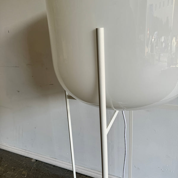 Oda Big in White Floor Lamp by Sebastian Herkner for Pulpo