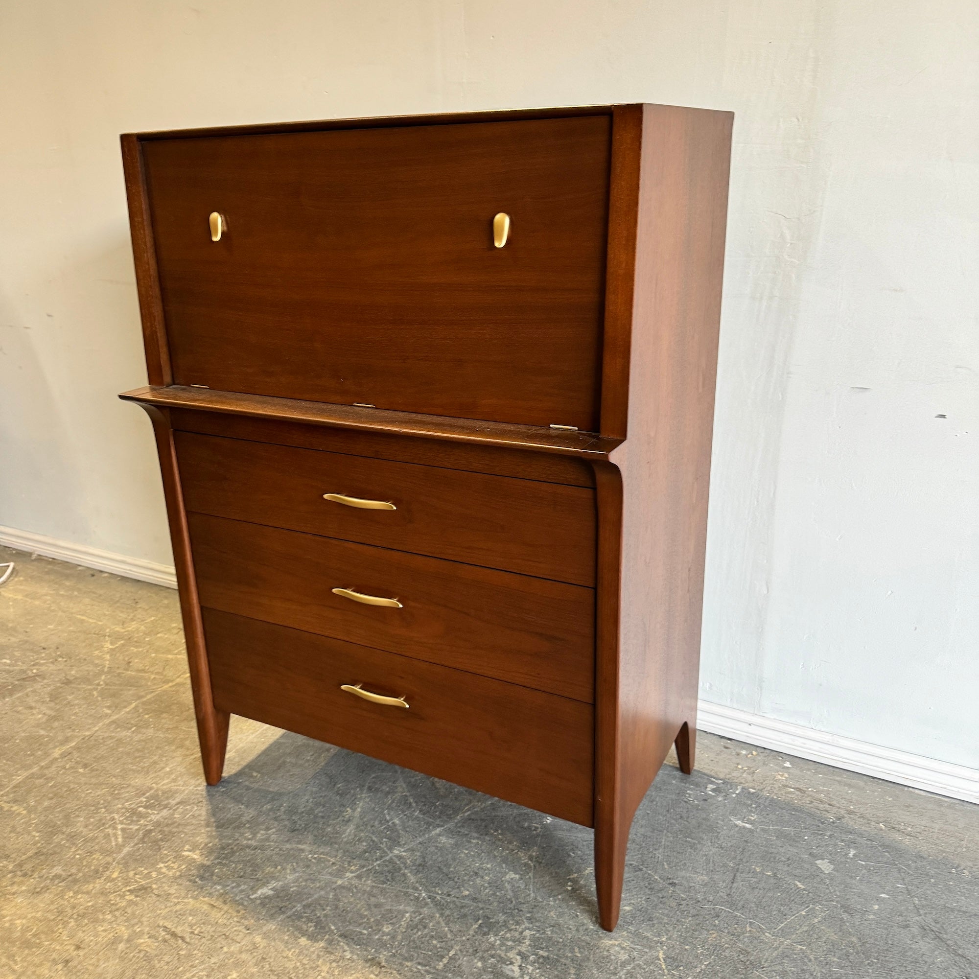 Stanley Furniture Vintage Tall dresser Mid Century style from 1960's