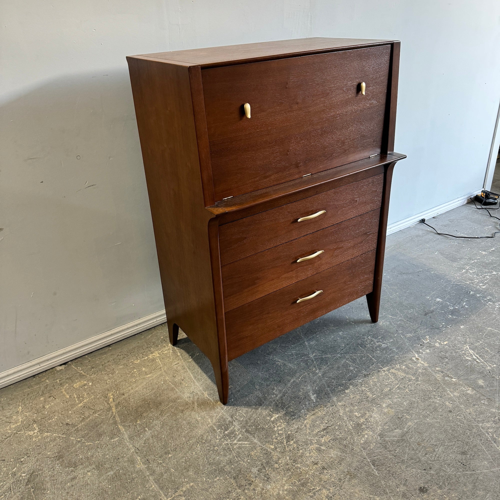 Stanley Furniture Vintage Tall dresser Mid Century style from 1960's