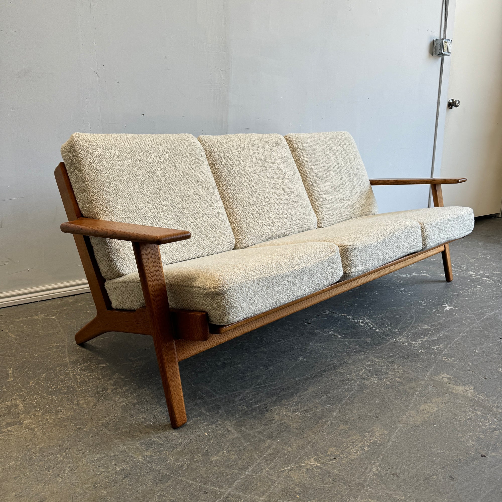 Danish Modern Hans Wegner GE 290 3-Seater Sofa for Getama (New Upholstery)