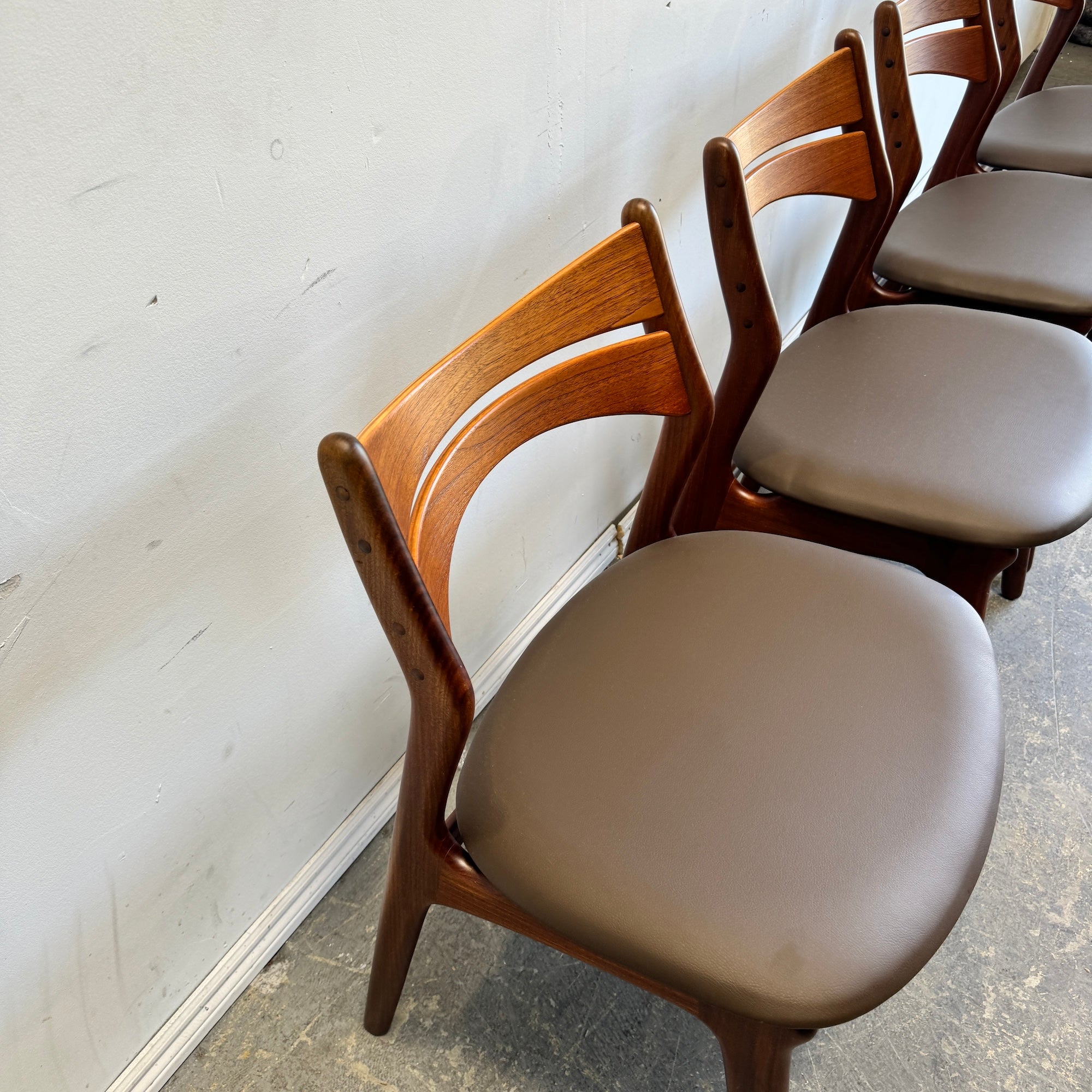 Danish Modern Erik Buch Set of 4 Model 310 Teak dining chairs