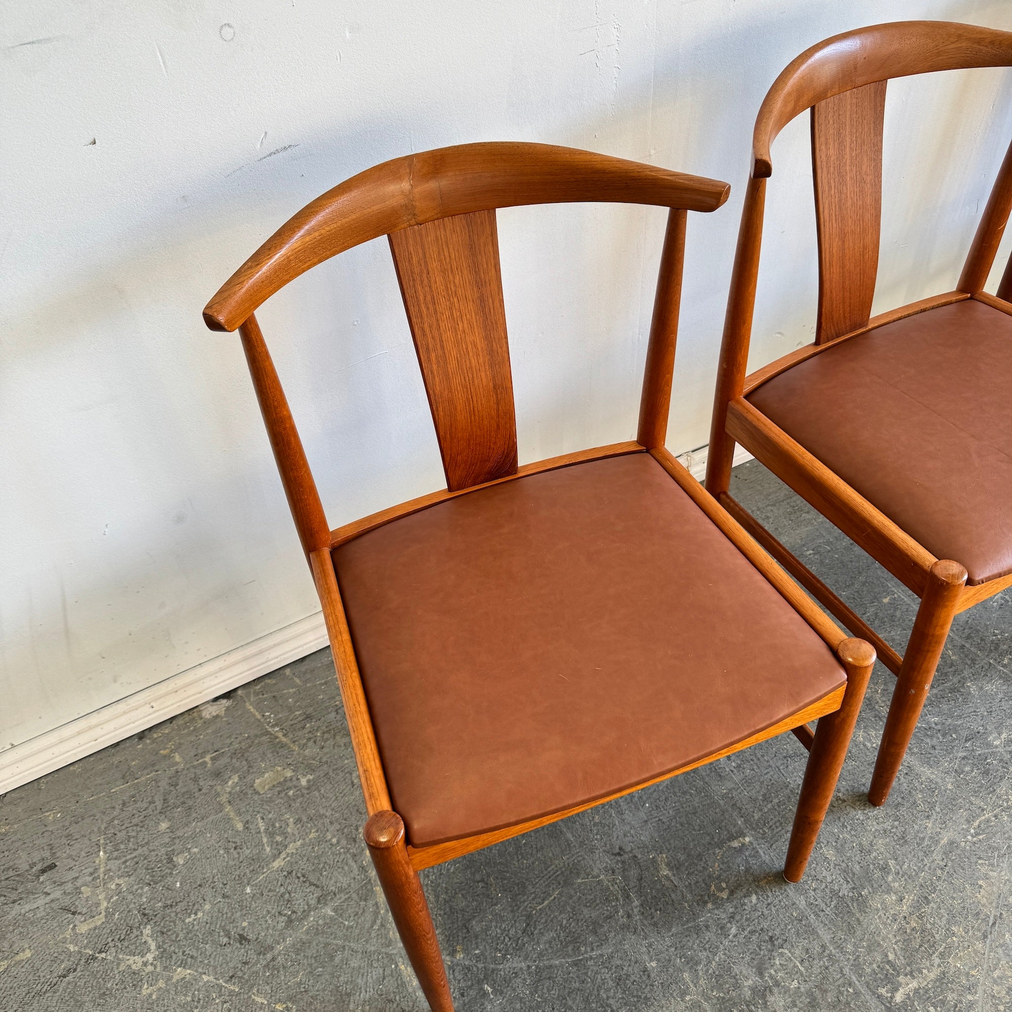 Set of 4 Dyrlund Danish modern teak dining chairs