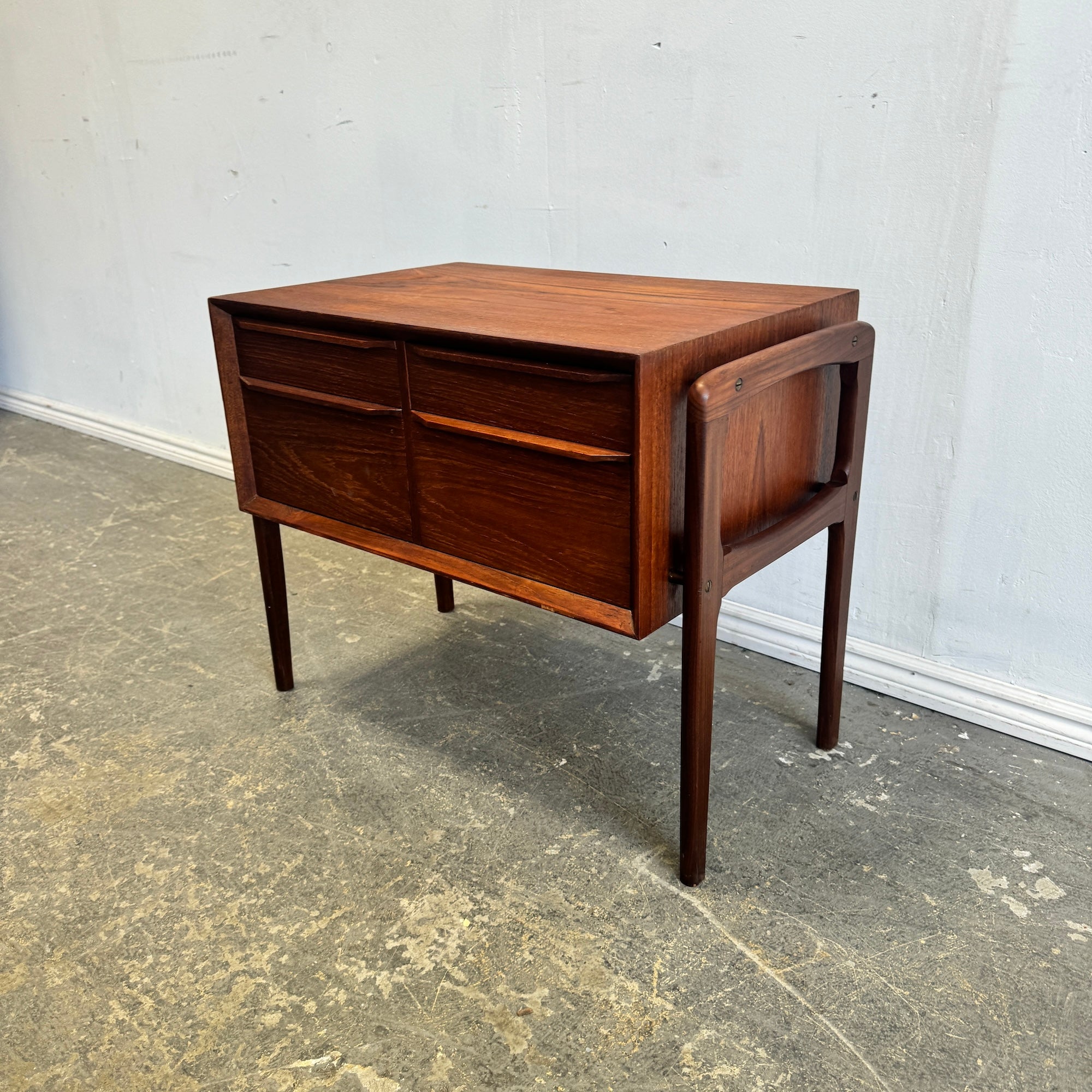 Danish Modern Arne Vodder small cabinet