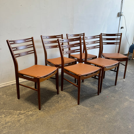 Danish Modern Set of 6 Teak Dining chairs by Farstrup
