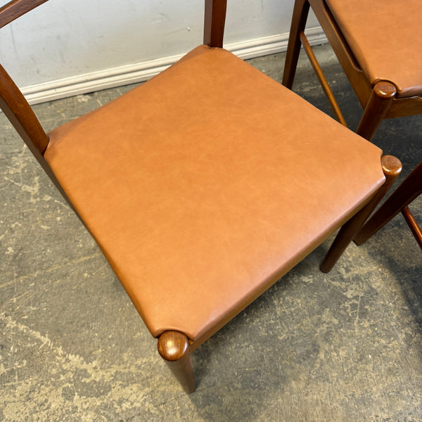 Danish Modern Set of 6 Teak Dining chairs by Farstrup