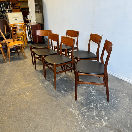 Danish Modern set of 6 Teak dining chairs