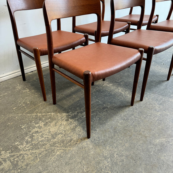 Danish Modern Teak set of 6 Niels Moller Model 75 dining chairs