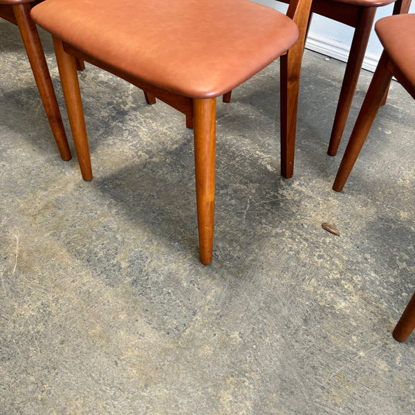 Danish Modern Niels Koefoed Set of 6 Teak Dining chairs 1960