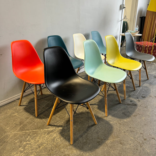 Authentic! Herman Miller Assorted of 8 different color Eames side chairs