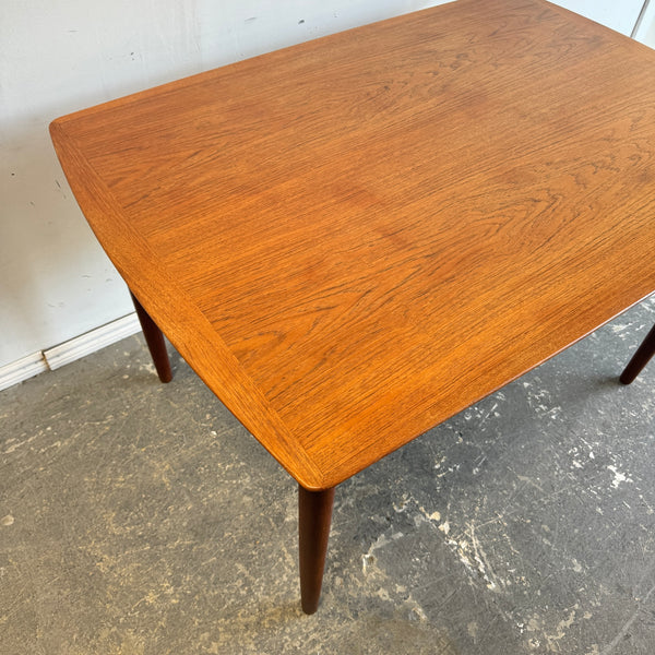 Danish Modern Teak Expandable Dining Table from Skovby Møbelfabrik