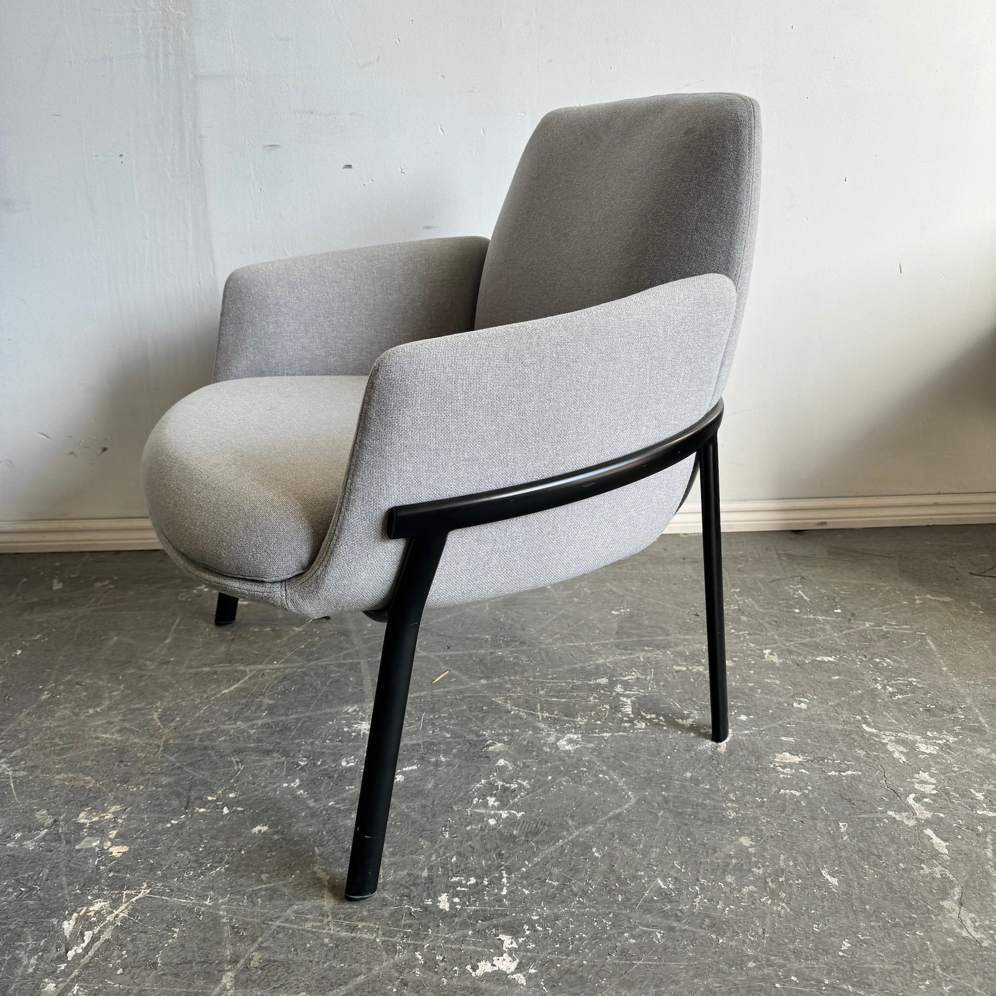 Cb2 discount poppy chair