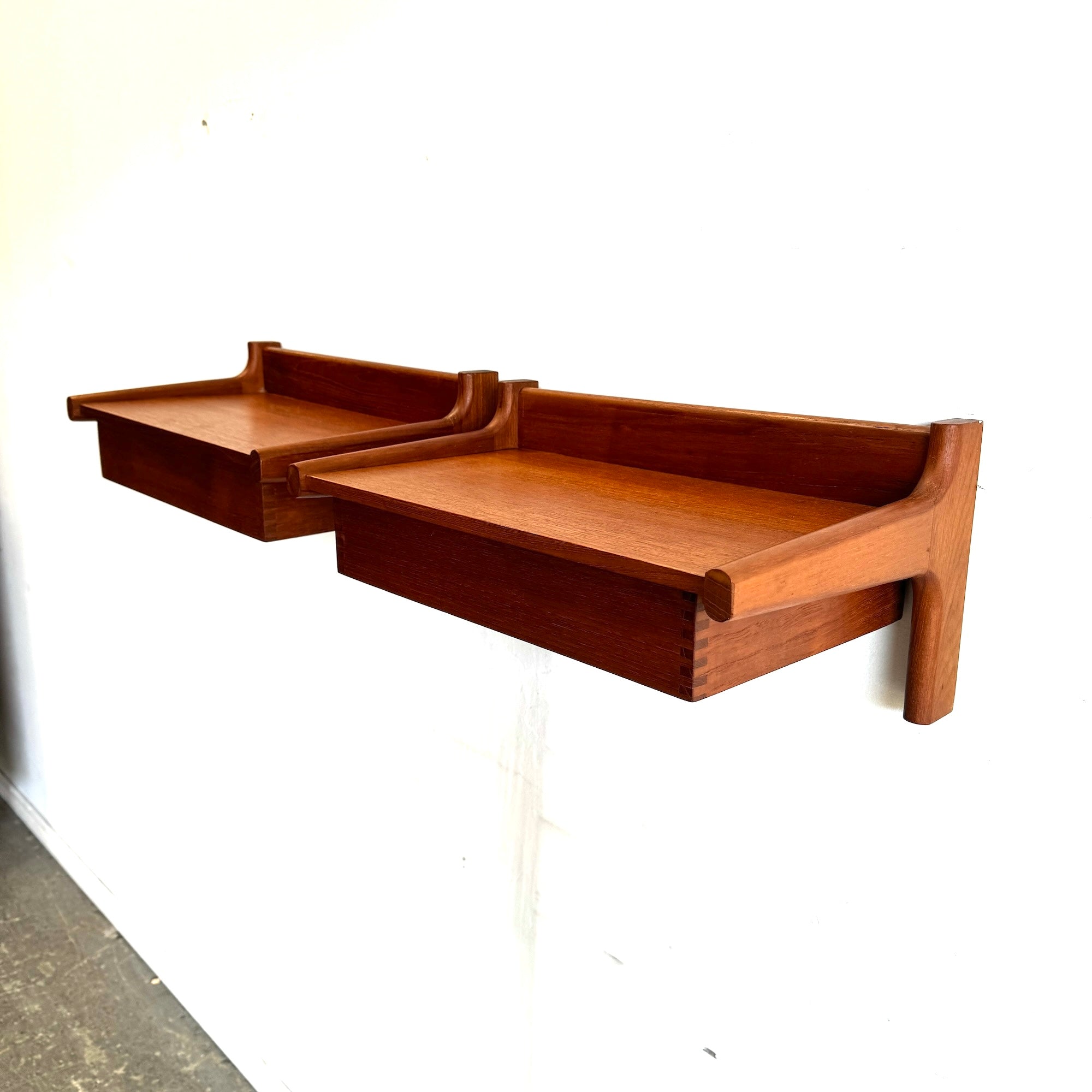 Danish Modern Børge Mogensen set of 2 Teak Floating Nightstands