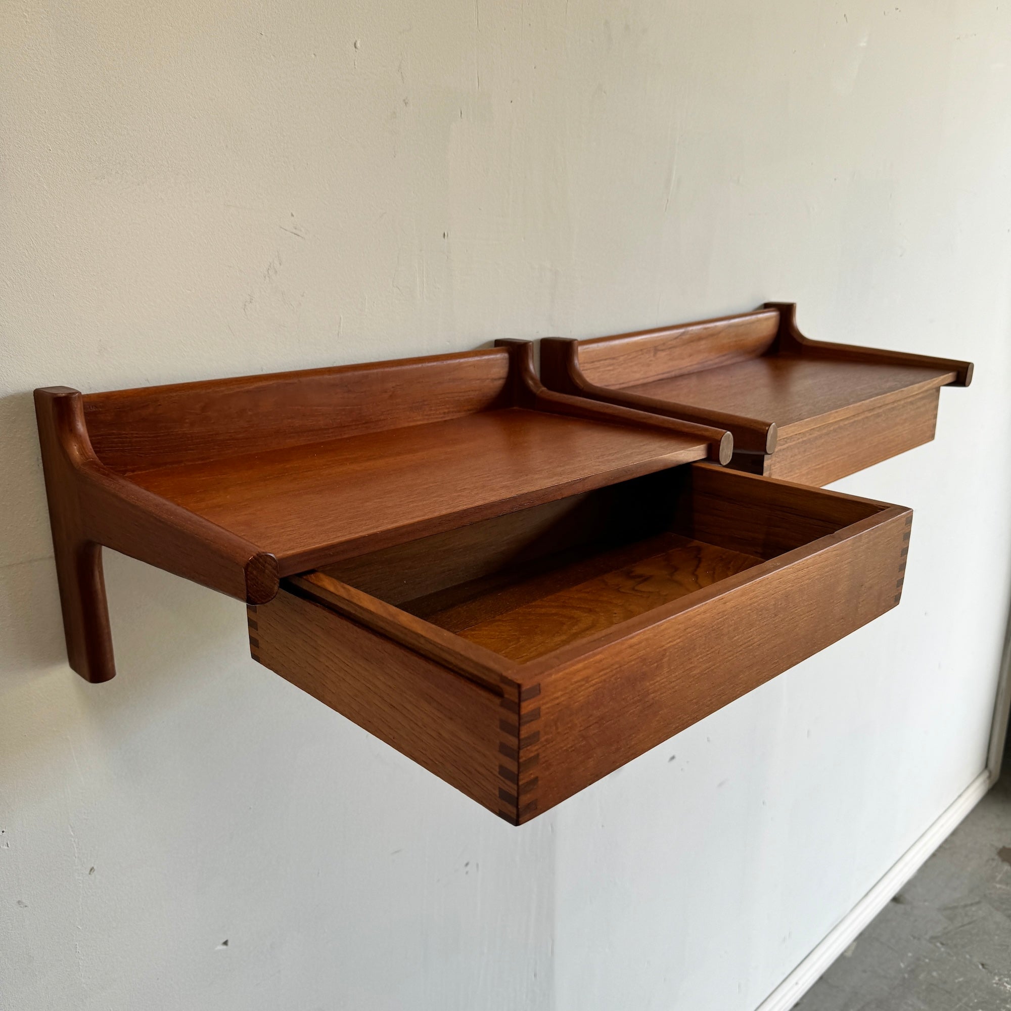 Danish Modern Børge Mogensen set of 2 Teak Floating Nightstands