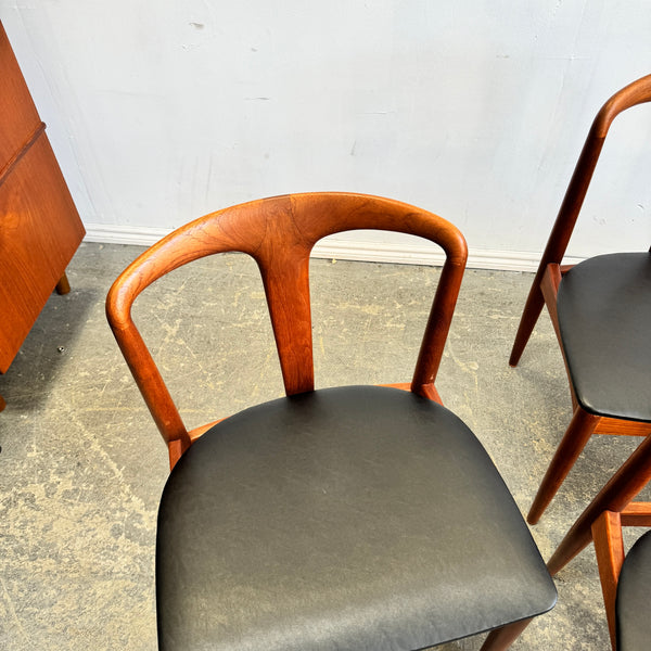 Danish Modern Johannes Andersen for Uldum Teak Set of 6Juliane Chairs