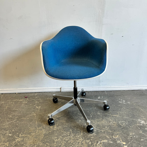 Herman Miller Eames Upholstered Molded Plastic Task Armchair (Blue)