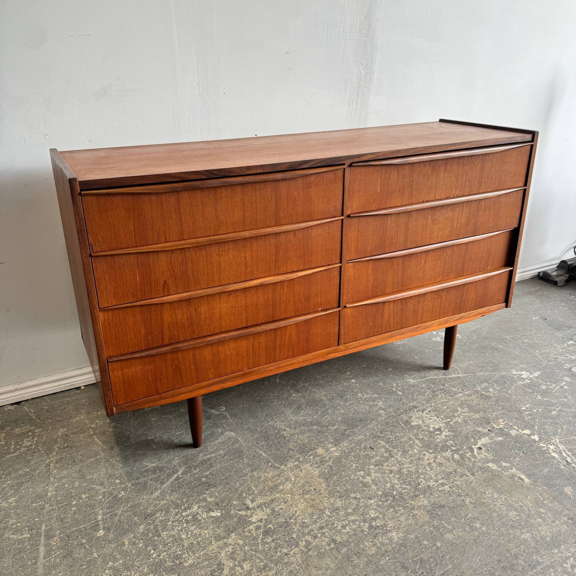 Danish Modern Teak 6 drawer Low Dresser