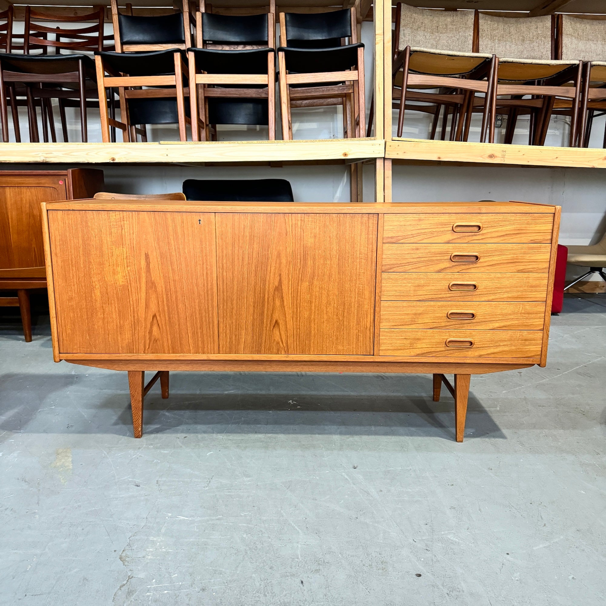 Danish Modern Teak Sideboard with 5 drawers