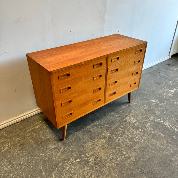 Danish Modern teak 8 drawer dresser by Carlo Jensen for Hundevad