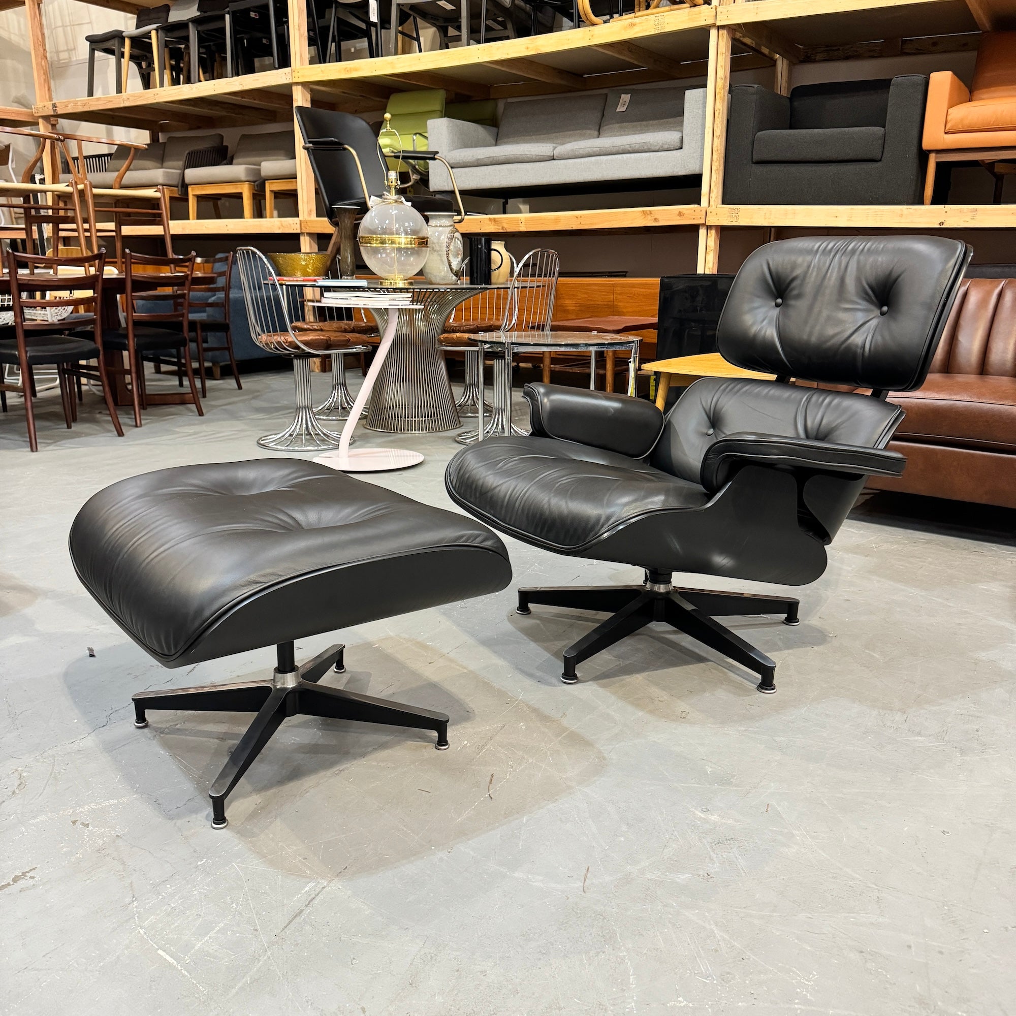 Authentic! Herman Miller Eames Lounge chair and Ottoman "Tall"