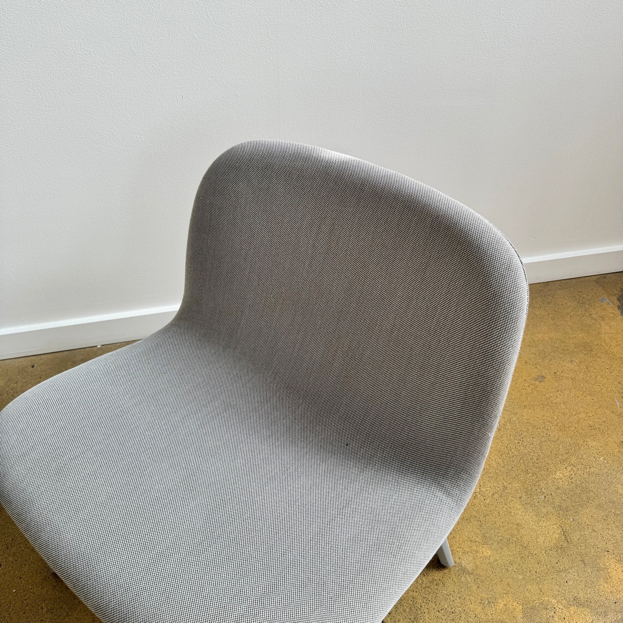 Design Within Reach Muuto Visu Upholster Lounge Chair