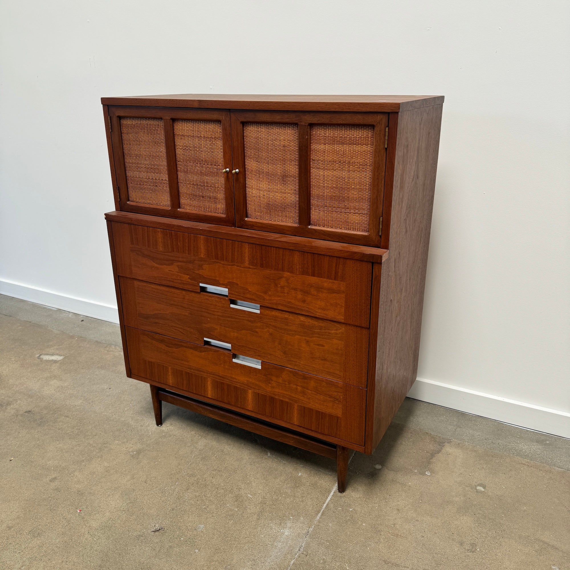 1970s Vintage Mid Century Modern Dresser by American Martinsville