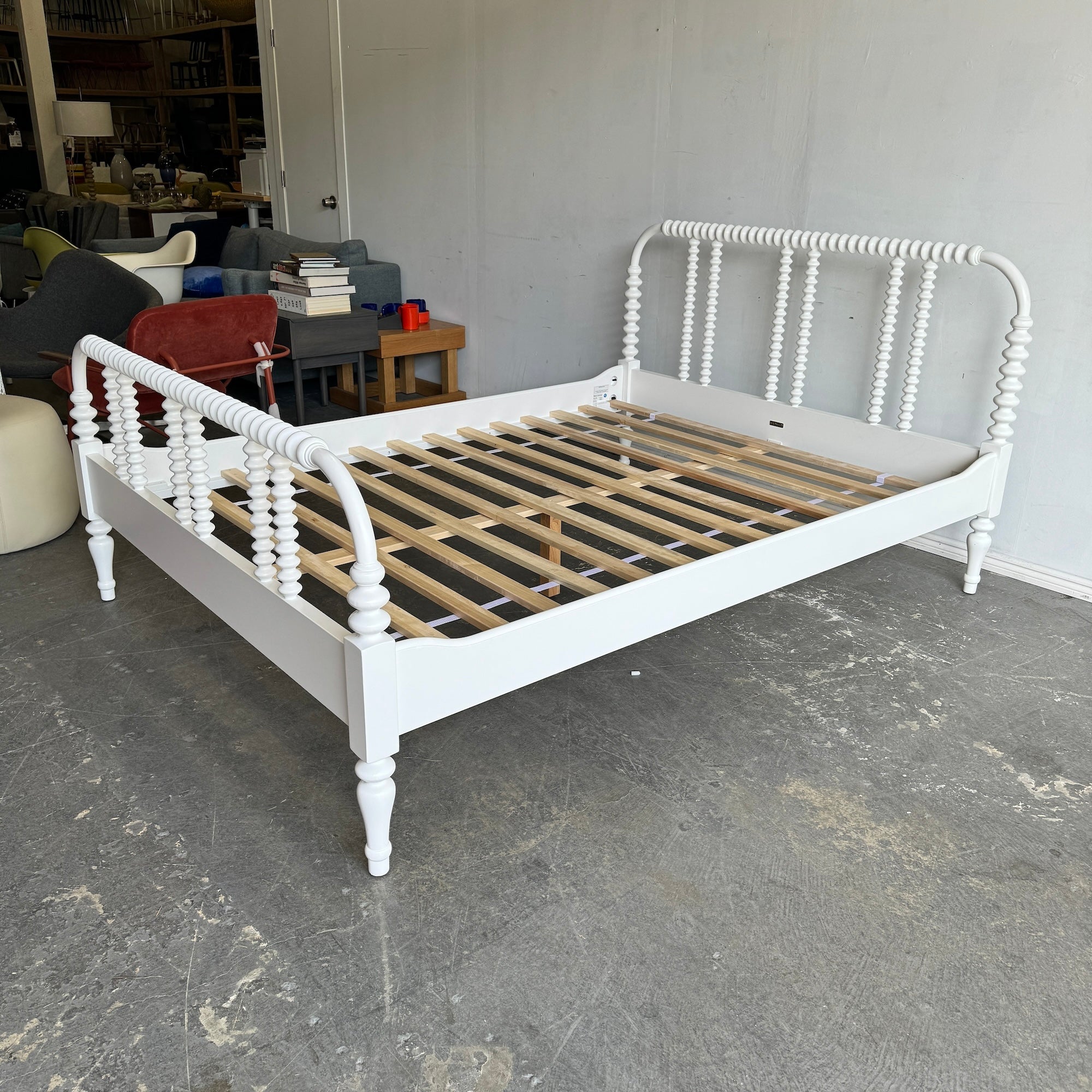 Serena and Lily QueenWebster bed with Footboard