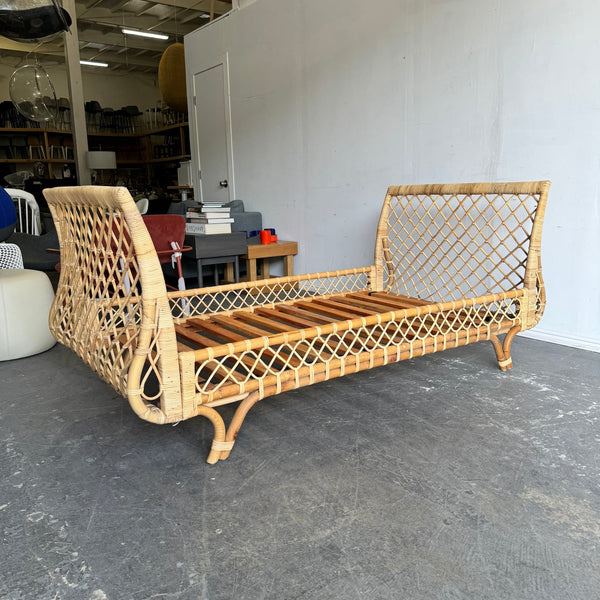 Serena and Lily Avalon Rattan Twin/ Daybed