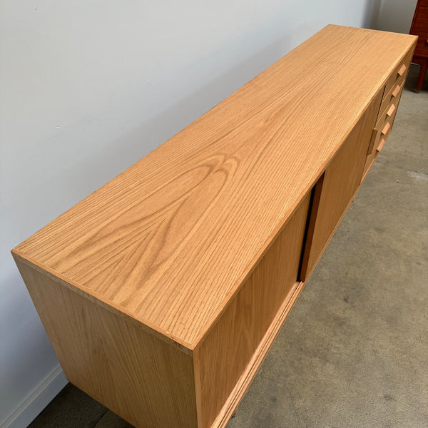 Danish Modern Oakwood Sideboard with 5 drawers and sliding doors