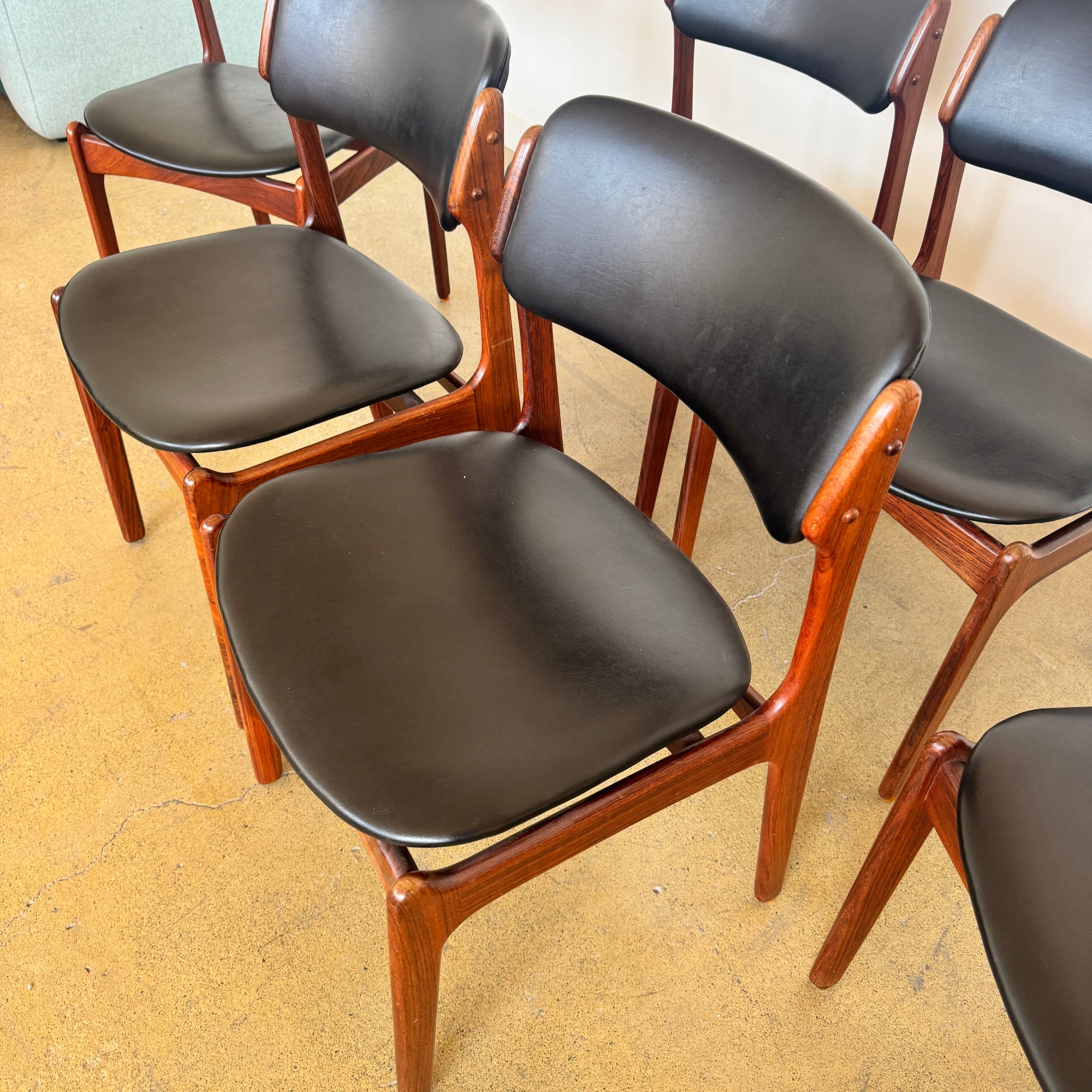 Danish Modern Set of 6 Eric Buch Model 49 Rosewood Dining chairs