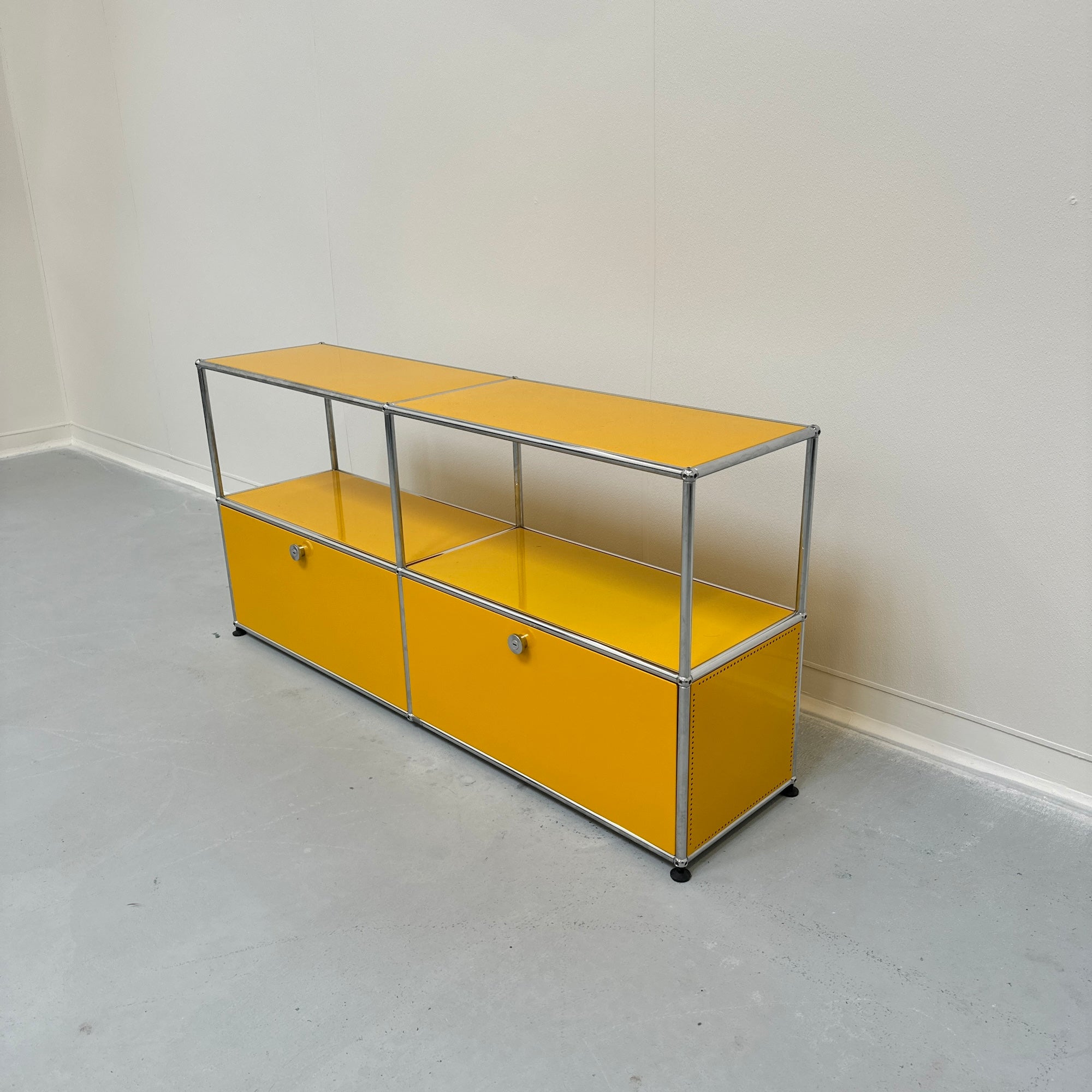 USM Haller 2X2 Console (Golden Yellow)