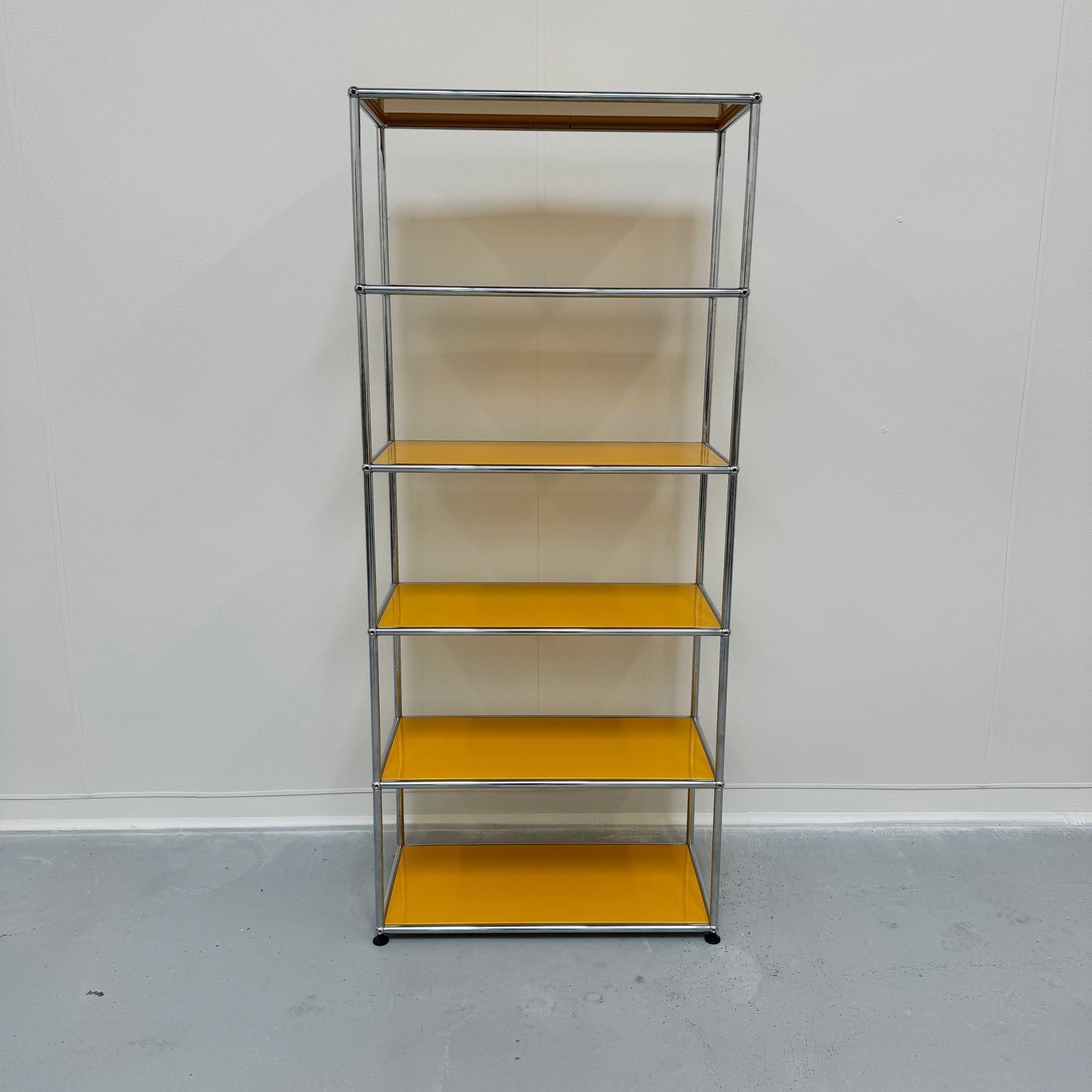 USM Haller 5X1 Tall Shelf (Golden Yellow)