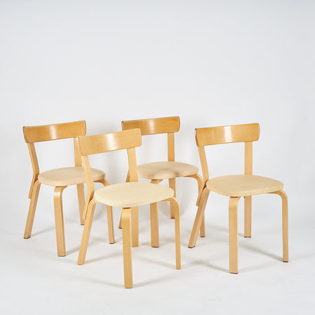 Authentic! ALVAR AALTO Dining Table & 4 upholstered chairs for Artek.