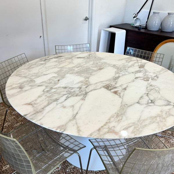 Authentic Knoll Saarinen 'Calacatta marble 60 Table - enliven mart