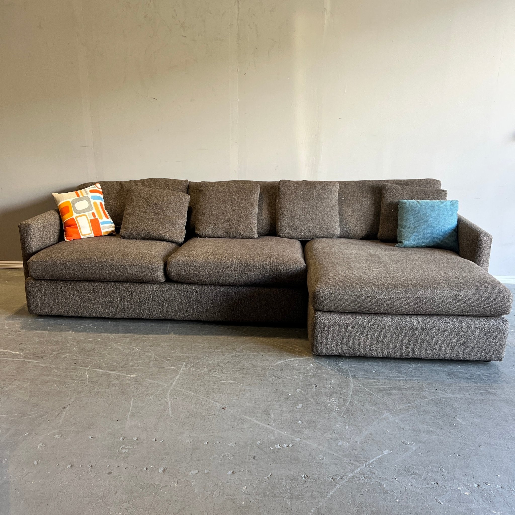 Lounge ii deals petite sectional