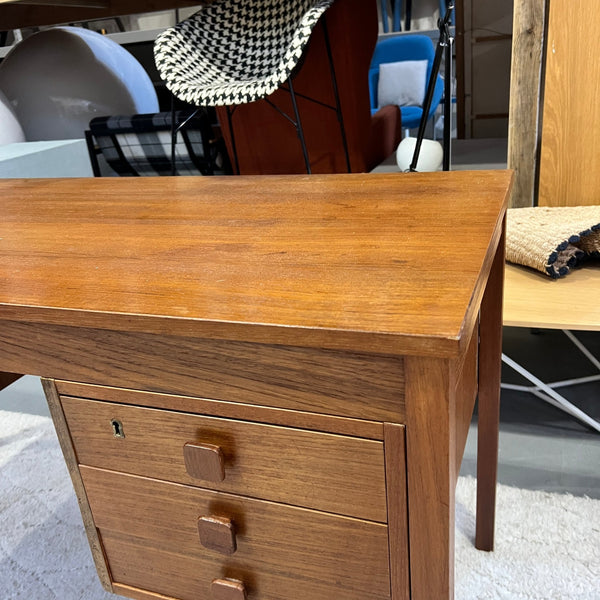 Danish teak Midcentury modern desk by Domino Mobler. - enliven mart