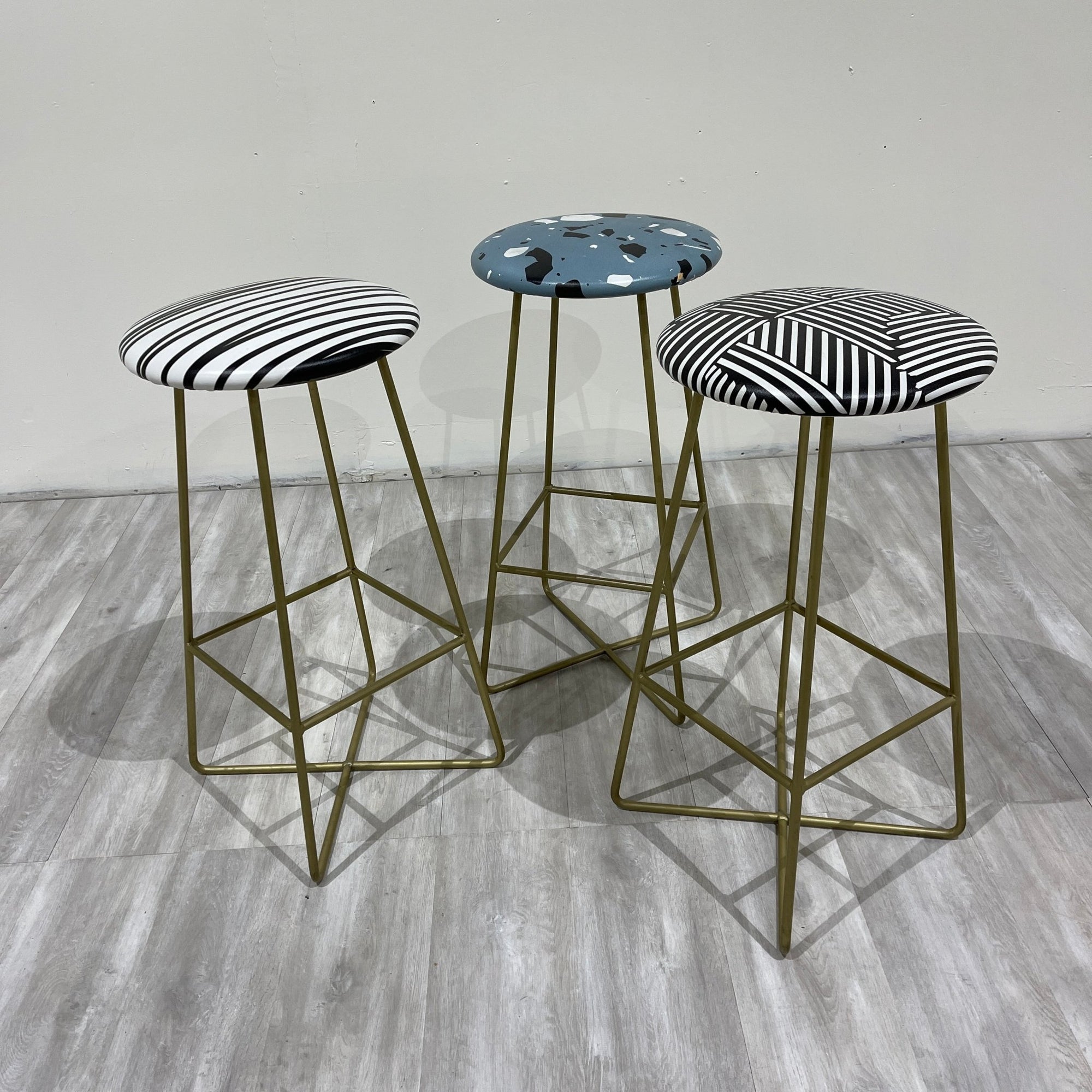 Fun & popping 3 bar stools - enliven mart