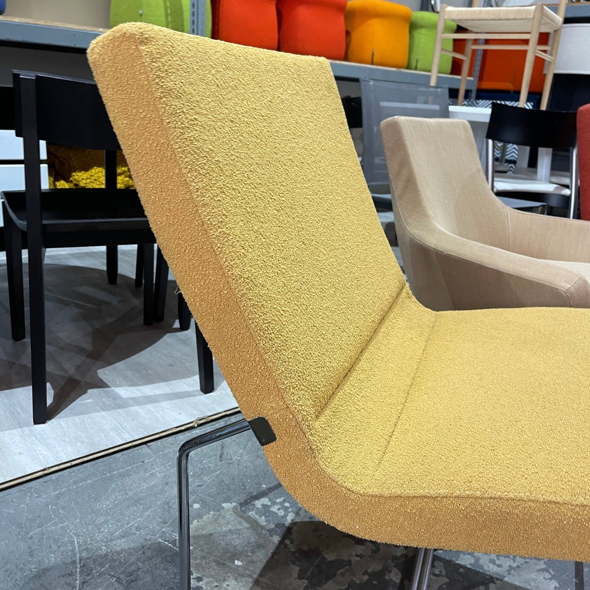 Harter Forum Lounge Chair - enliven mart