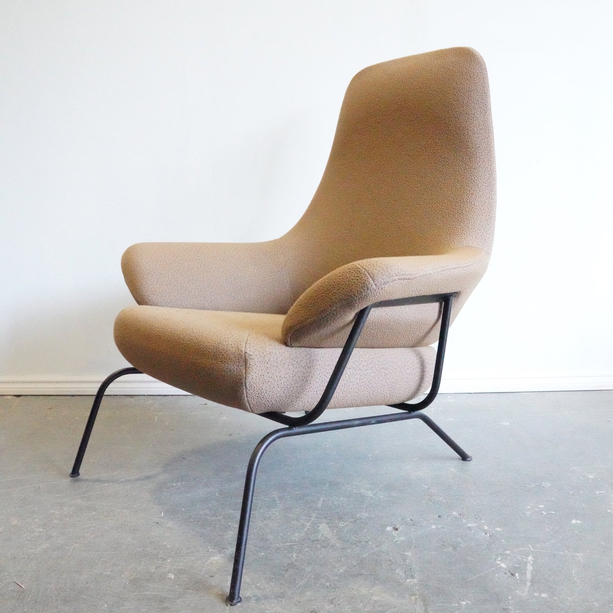 Hem Hai Lounge Chair - enliven mart