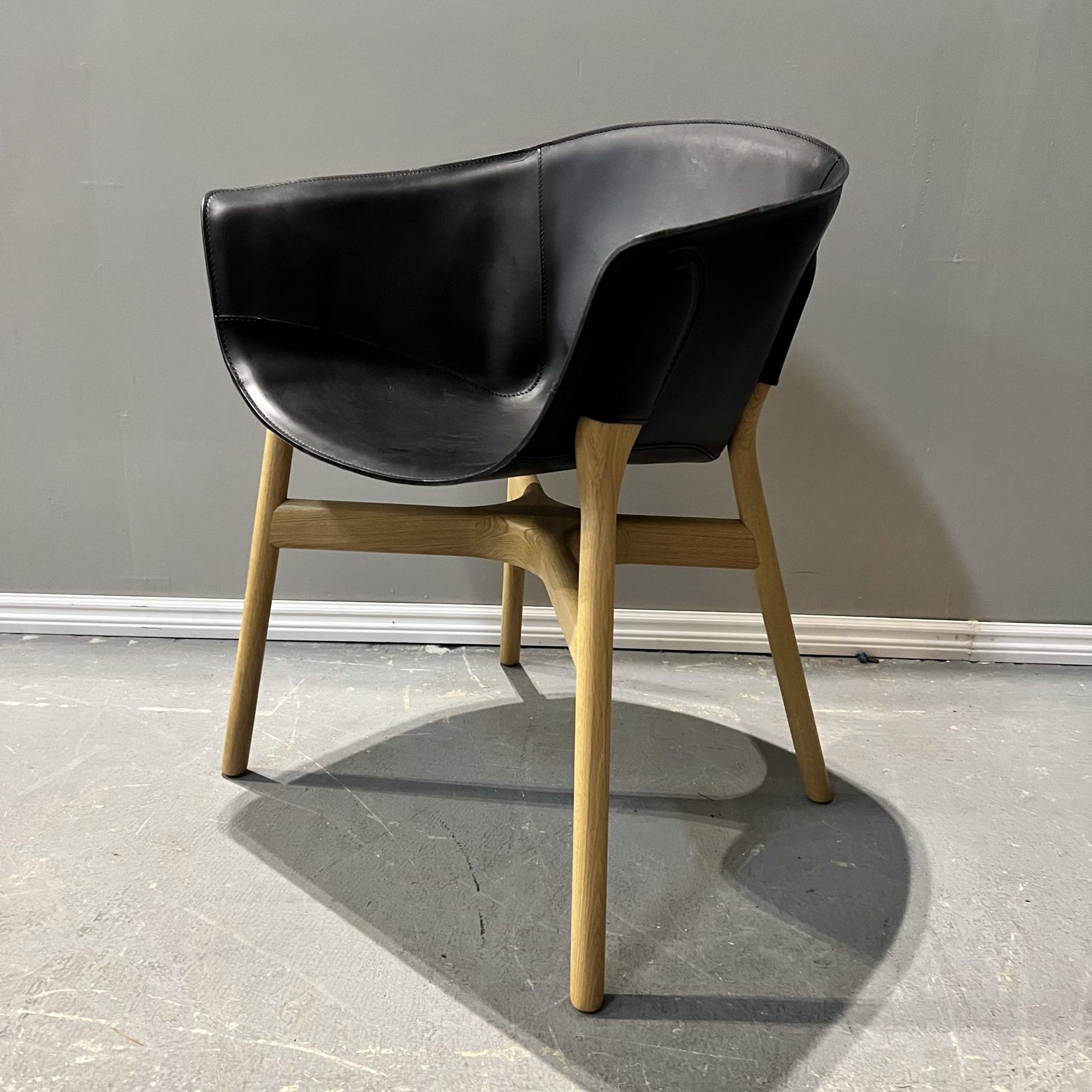 Hem Pocket Chair - enliven mart