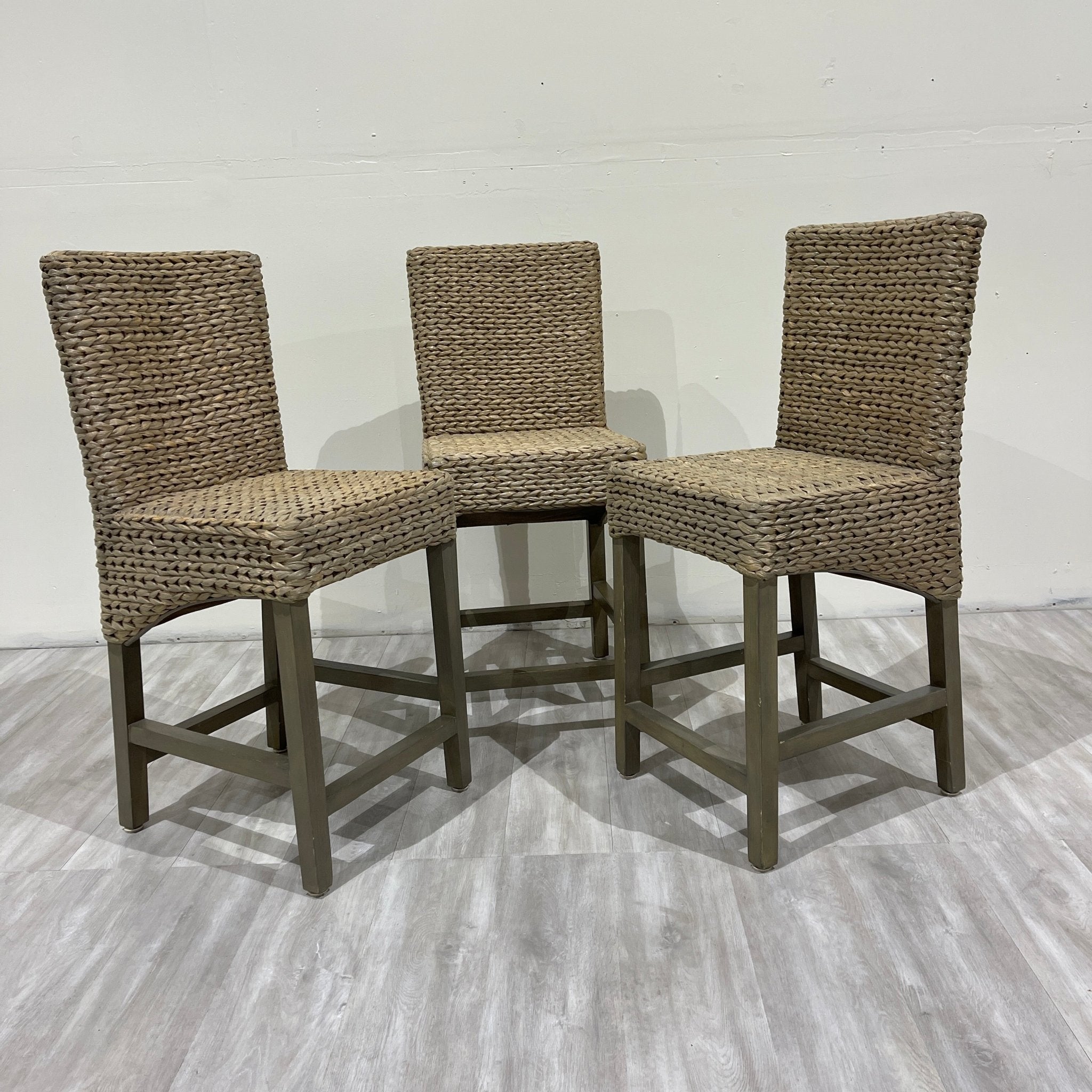 Seagrass bar deals stools with back