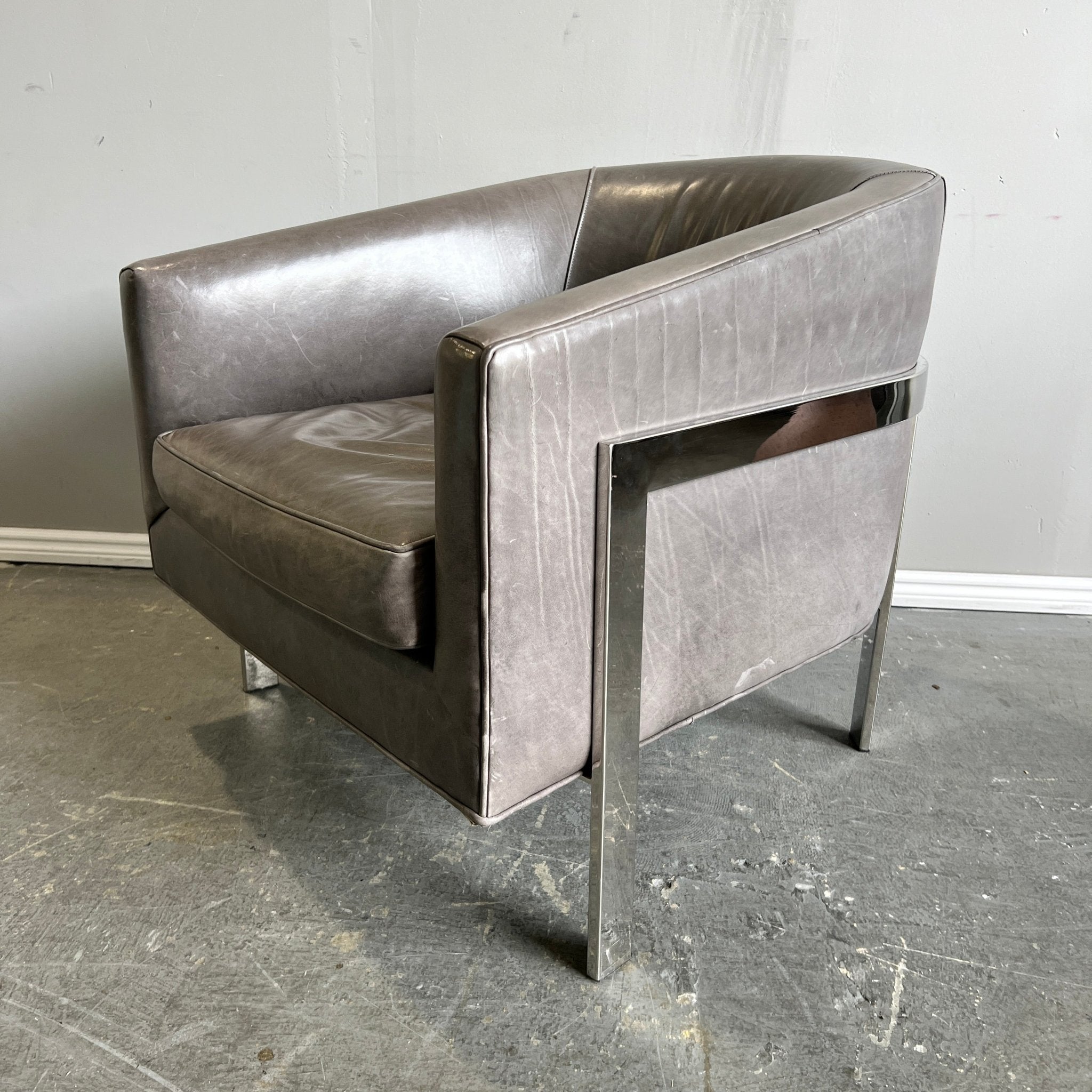 Reginald chair 2024 restoration hardware